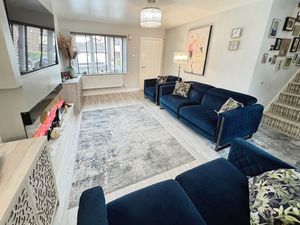 Lounge- click for photo gallery